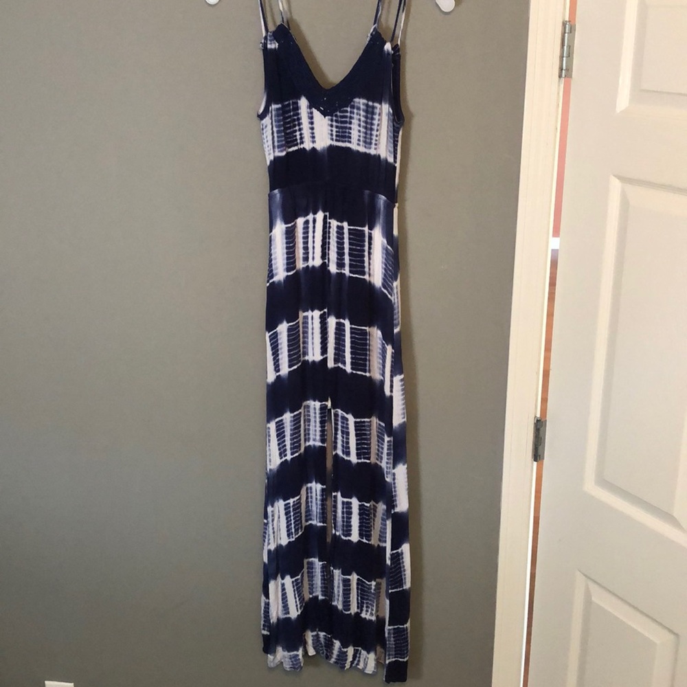 Blue/white tiedye maxi dress